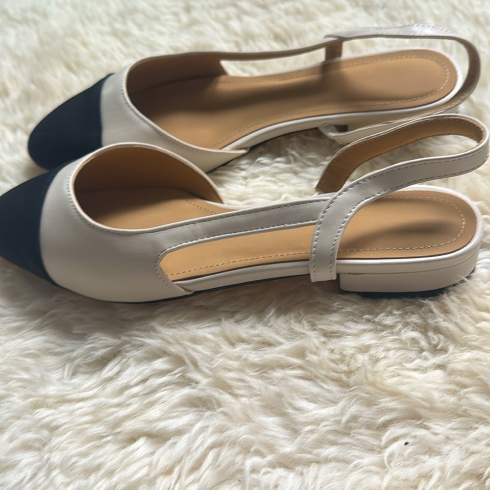 Cream Sandal - Picture 3 of 3